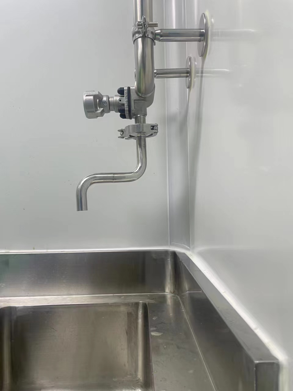 U����ˮ�c(di��n)����ˮ����ϵ�y(t��ng)